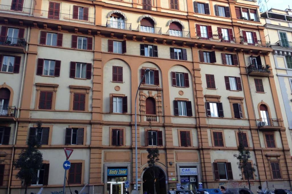 In The Center Of Rome Roma Exterior foto